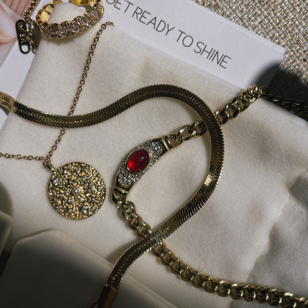 Vintage Isabella Halsband
