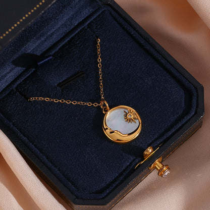 Evangeline Lunar Guld Halsband