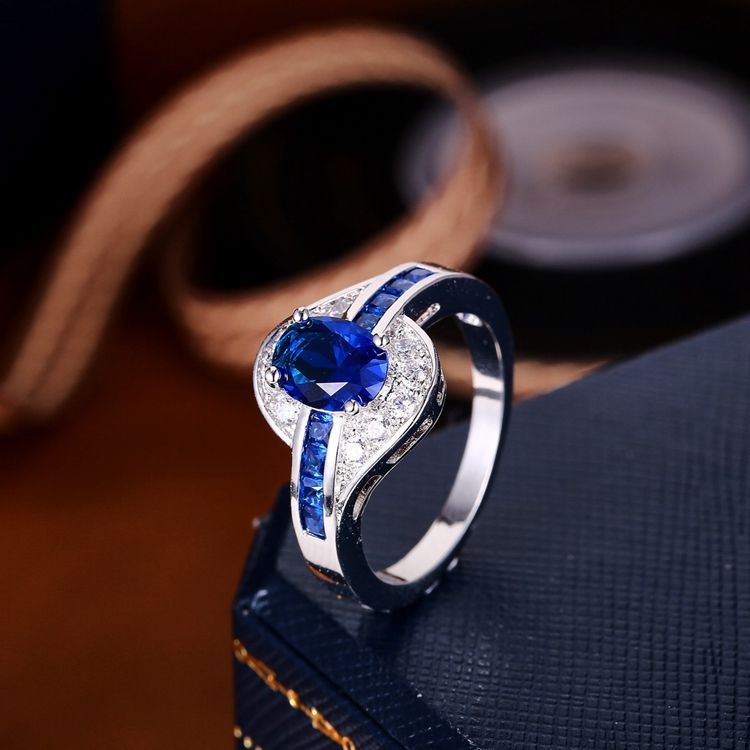 Safir Flow Ring | Vitguld