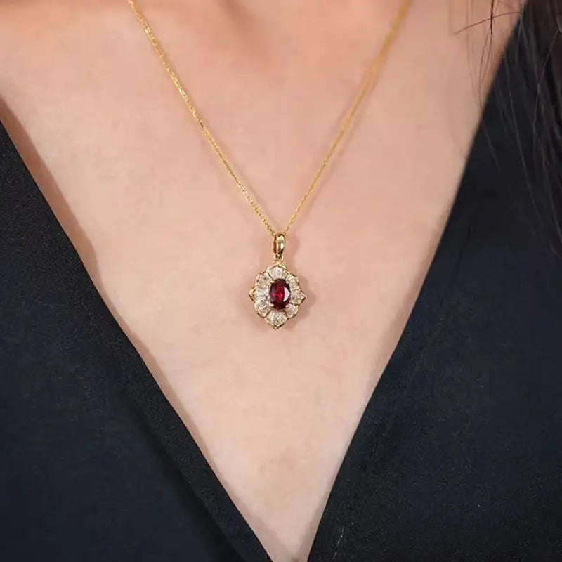 Kavella Solcrimson Halsband | Guld