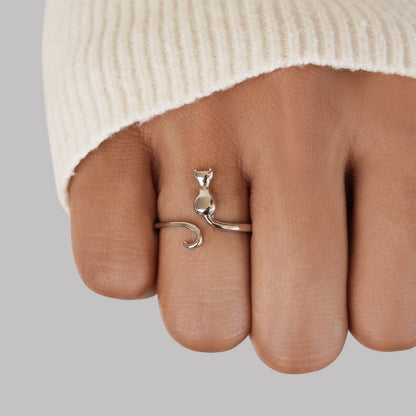 Silver Katt Motif Ring